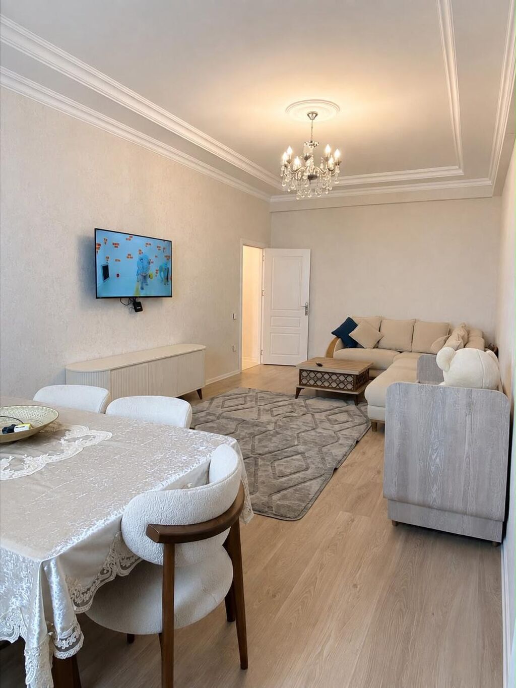 2 otaqlı, Yeni tikili, 81 kv. m