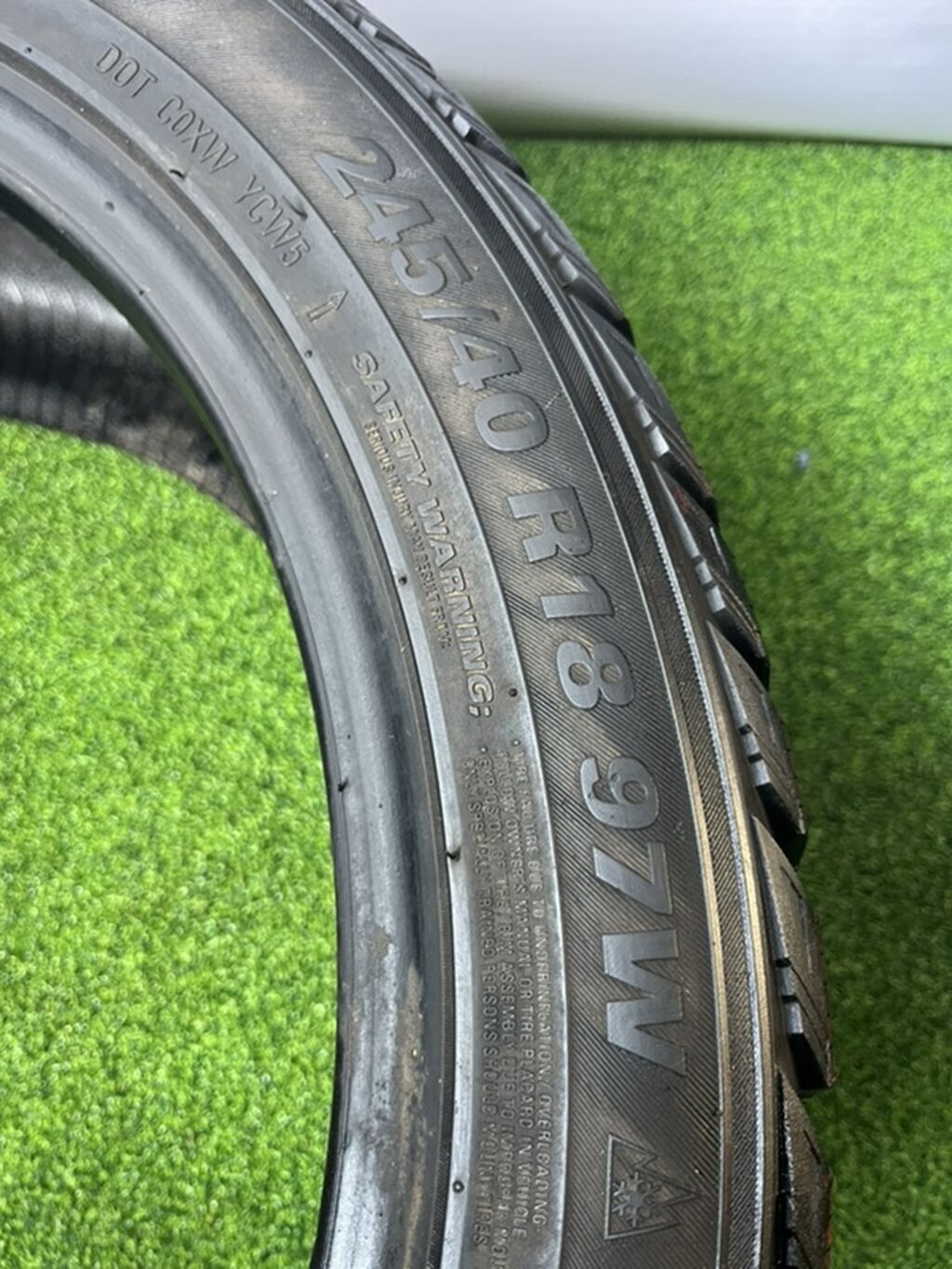 Шины 245 / 40 / R 18, Зима, Б/у, Пара, Легковые, Китай, Kumho: фото 4