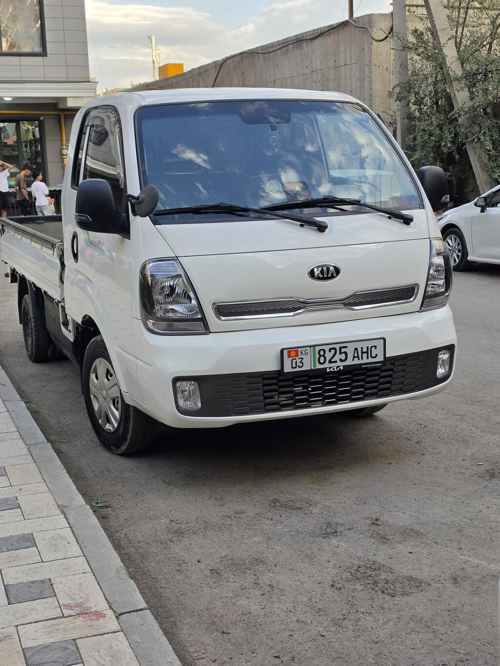 Электрический малотоннажный грузовик Kia Bongo EV (бортовой): фото 5