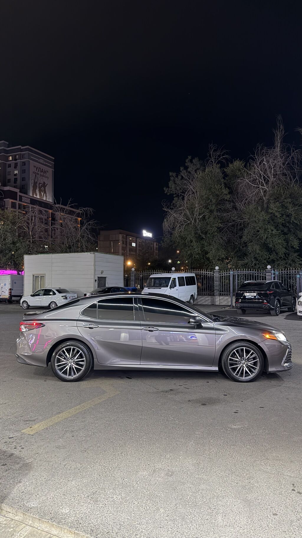 Toyota Camry Hybrid 2021, 2.5 л, автомат: фото 7