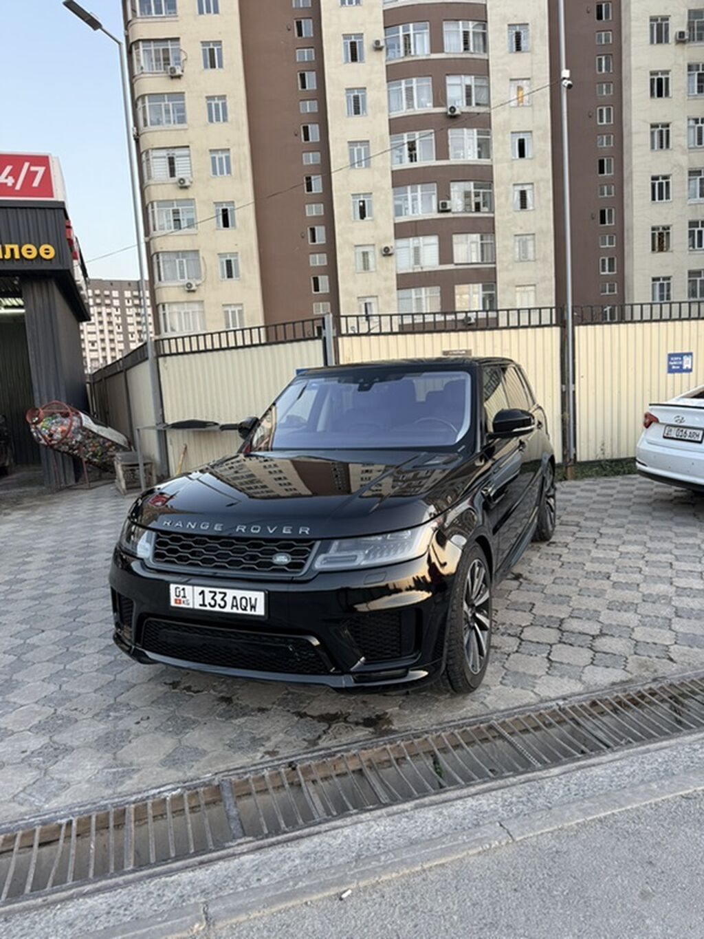 Land Rover Range Rover Sport: 2019 г., 3 л, Автомат, Бензин, Кроссовер: фото 3