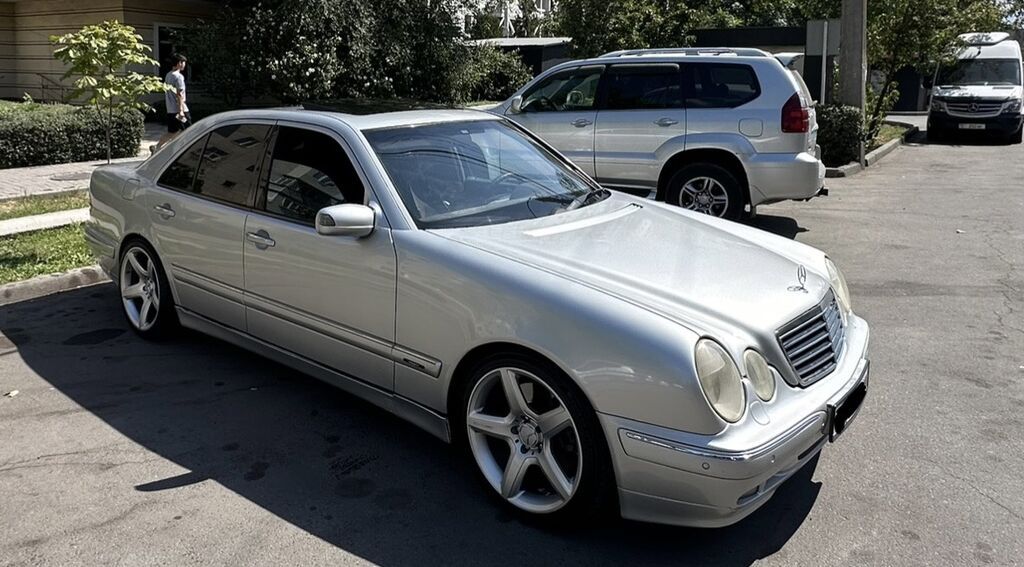 Mercedes-Benz E-Class: 2000 г., 4.3 л, Автомат, Бензин, Седан: фото 5