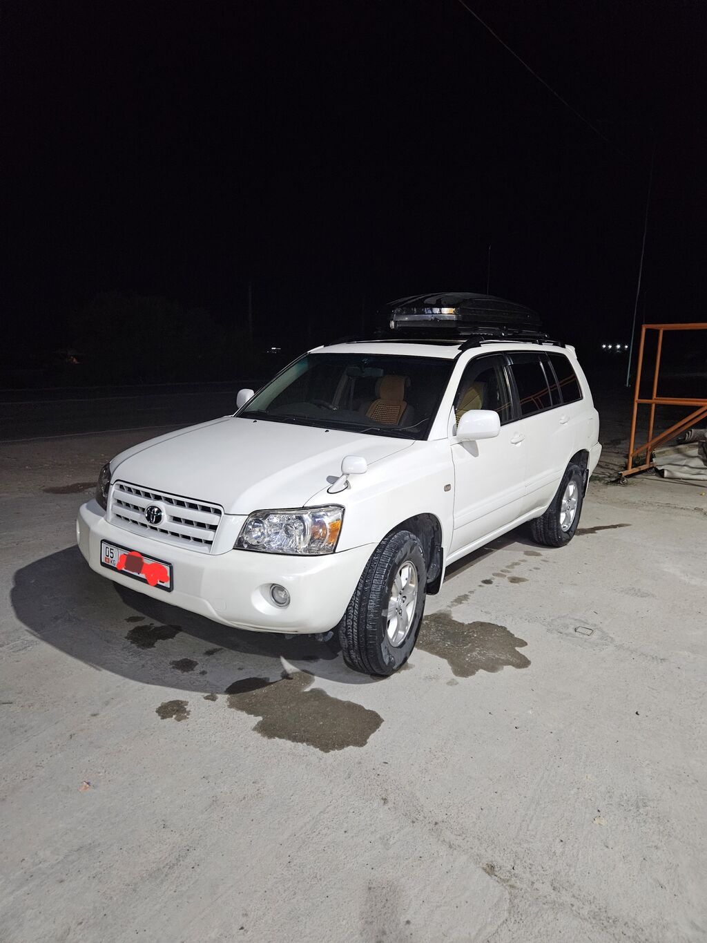 Toyota Kluger: 2004 г., 3 л, Автомат, Бензин, Кроссовер: фото 3