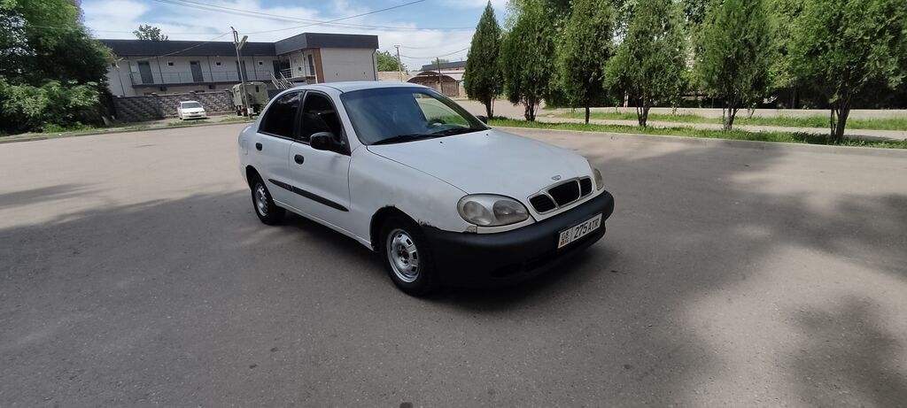 Daewoo Lanos: 1998 г., 1.5 л, Автомат, Бензин, Седан: фото 6