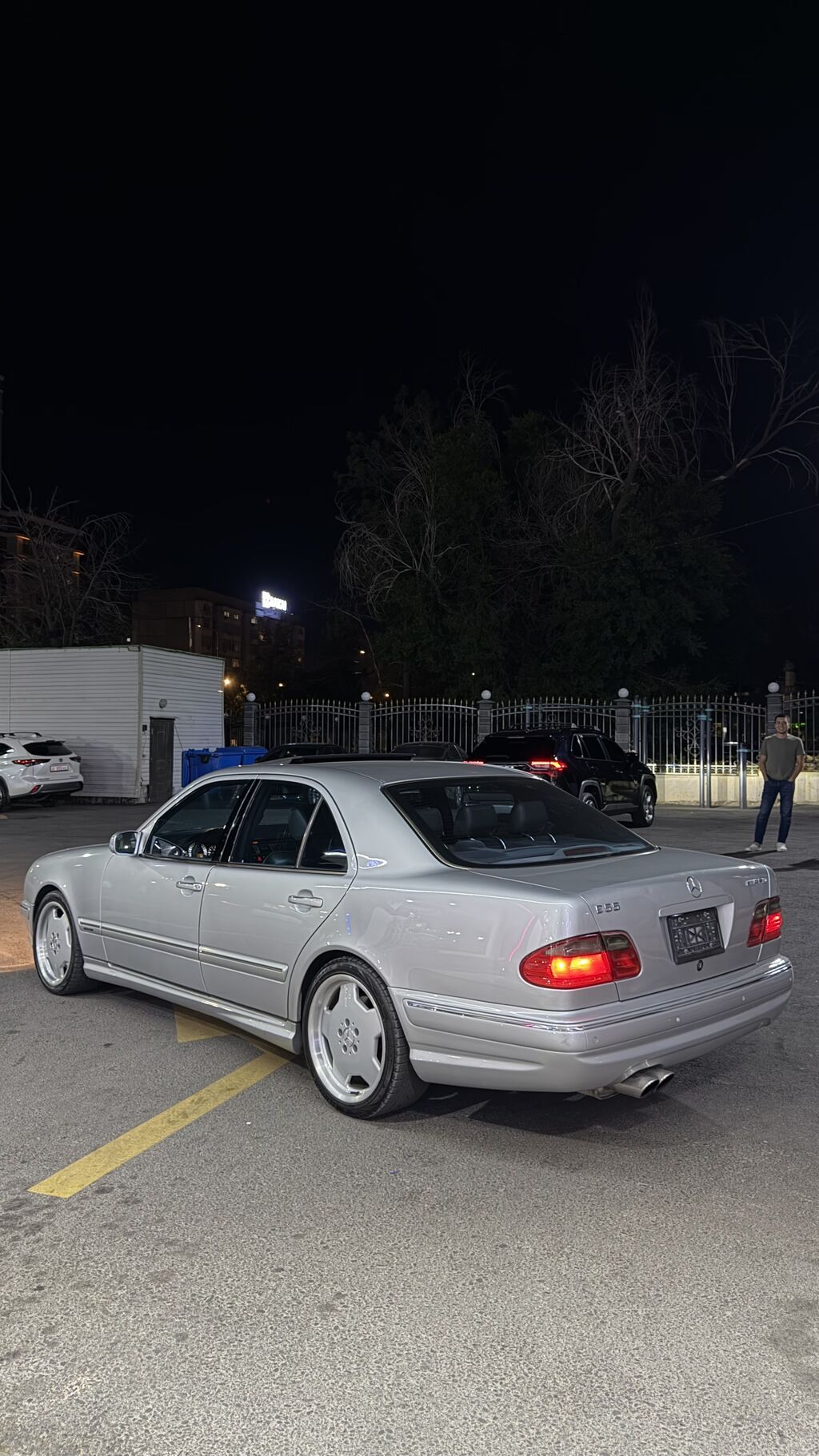 Mercedes-Benz E-класс AMG: 2001 г., 5.5 л, Автомат, Бензин, Седан — фото 2