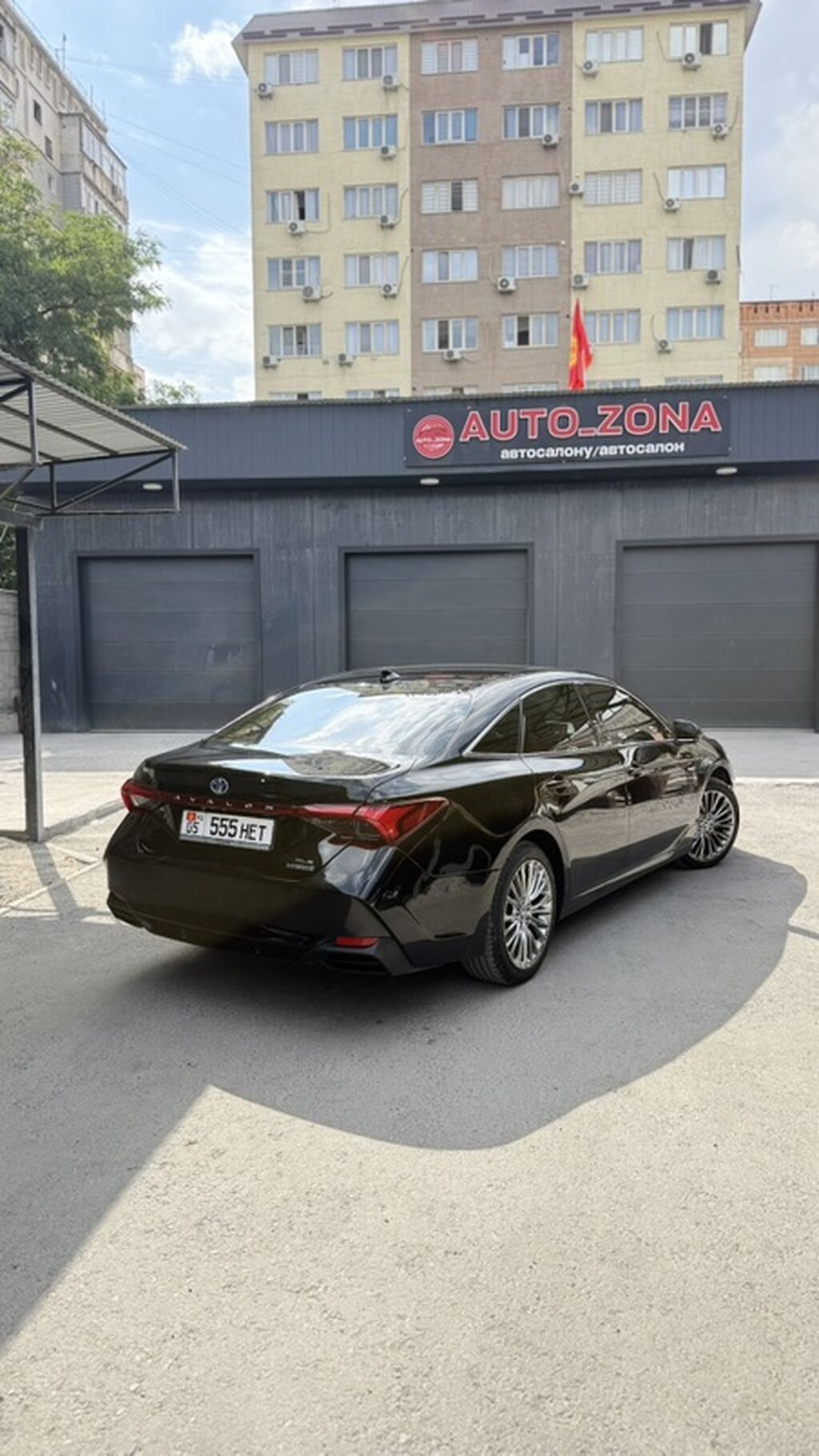 Toyota Avalon: 2020 г., 2.5 л, Вариатор, Гибрид, Седан: фото 2