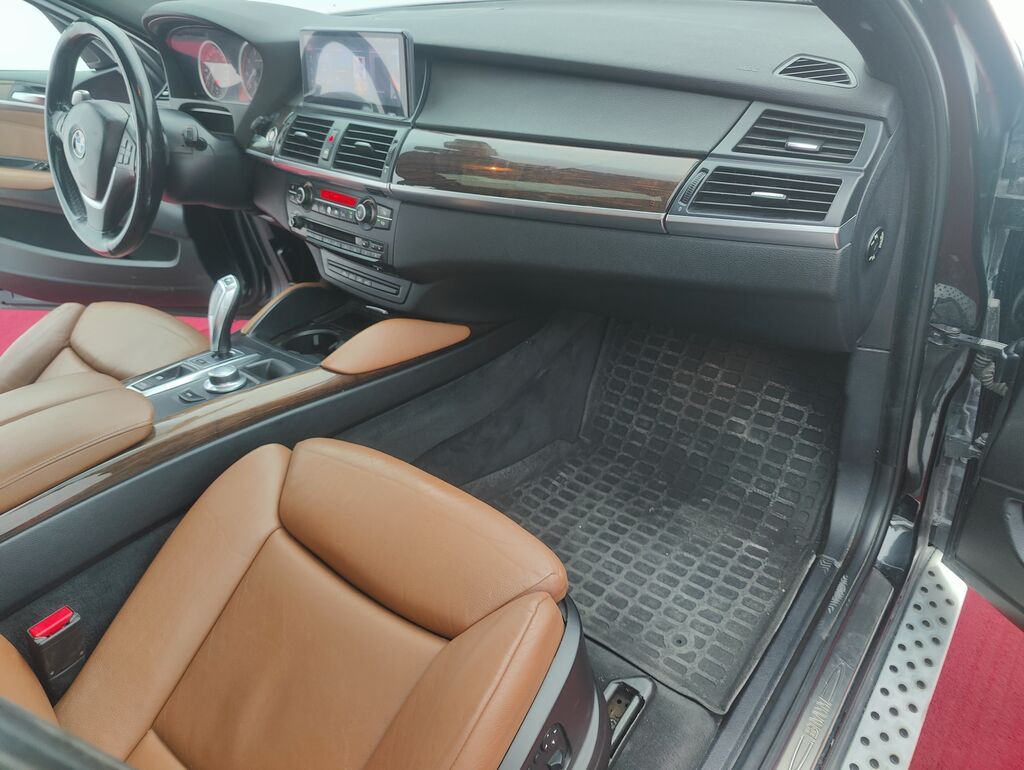 BMW X6: 2009 г., 3 л, Автомат, Бензин, Кроссовер: фото 6