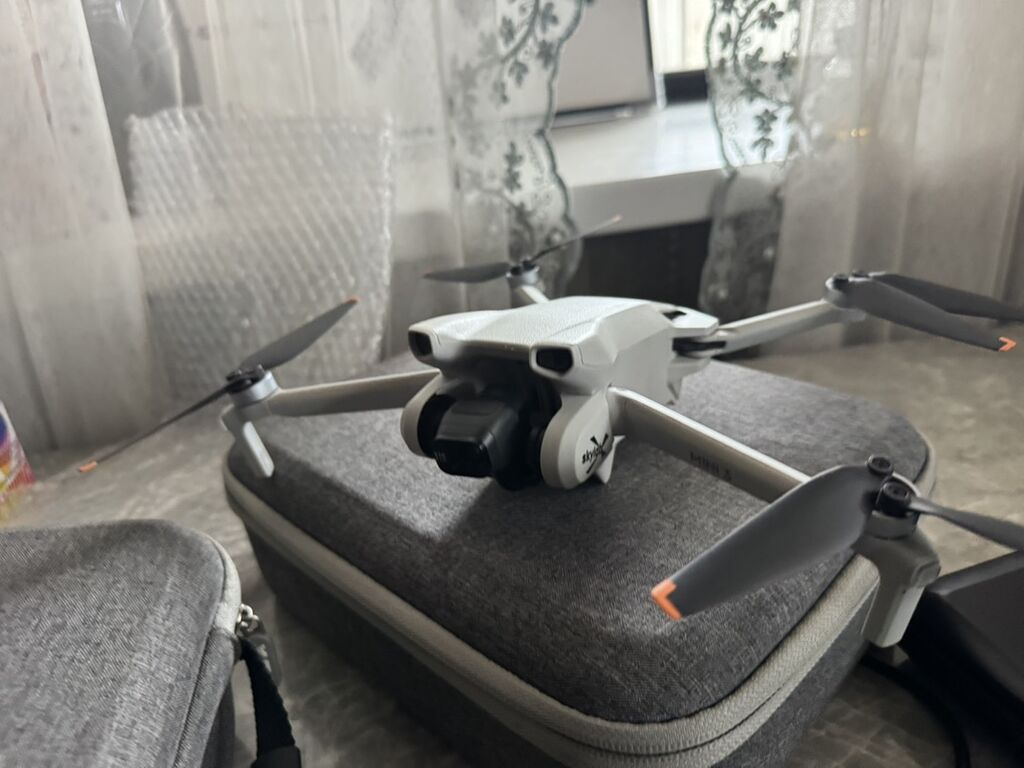 Только Ош Квадрокоптер DJI Mini 3 (серия Mini) с пультом: фото 2