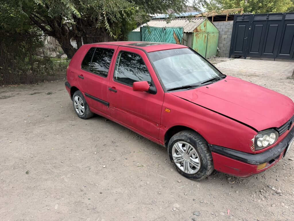 Volkswagen Golf: 1994 г., Механика, Бензин, Хэтчбэк: фото 2