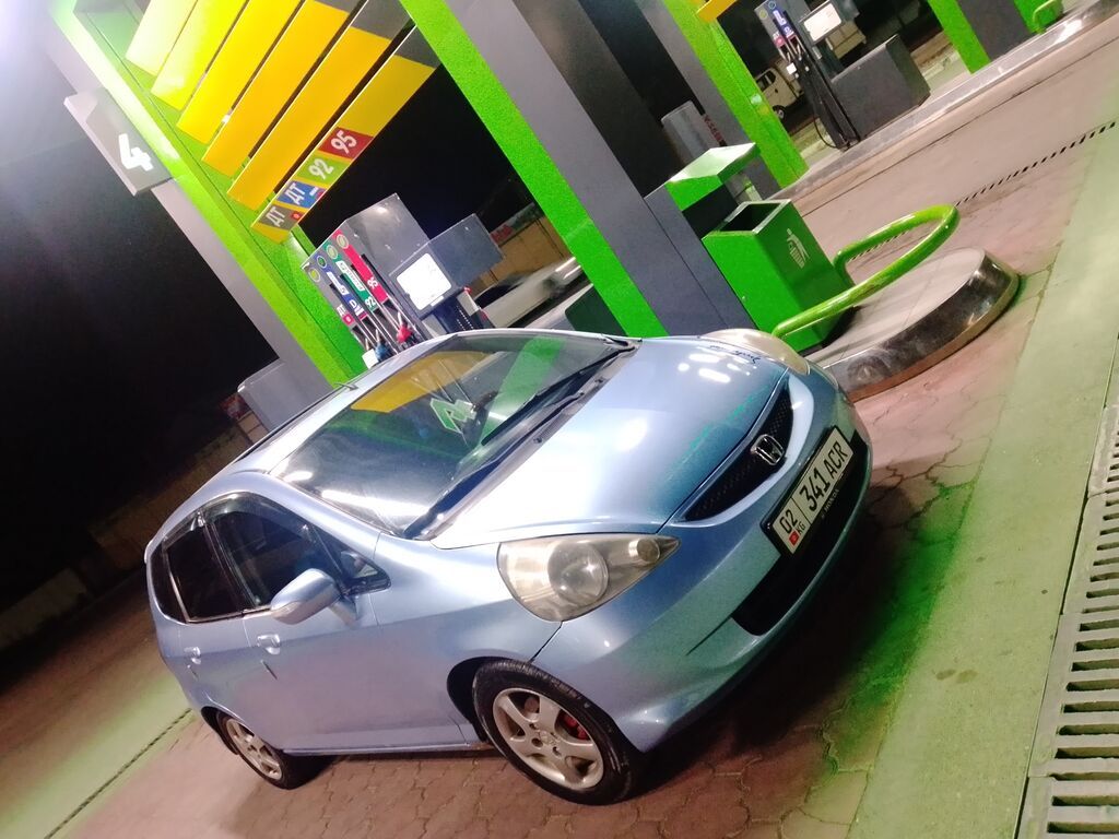 Honda Jazz: 2002 г., 1.5 л, Автомат, Бензин, Хэтчбэк: фото 3
