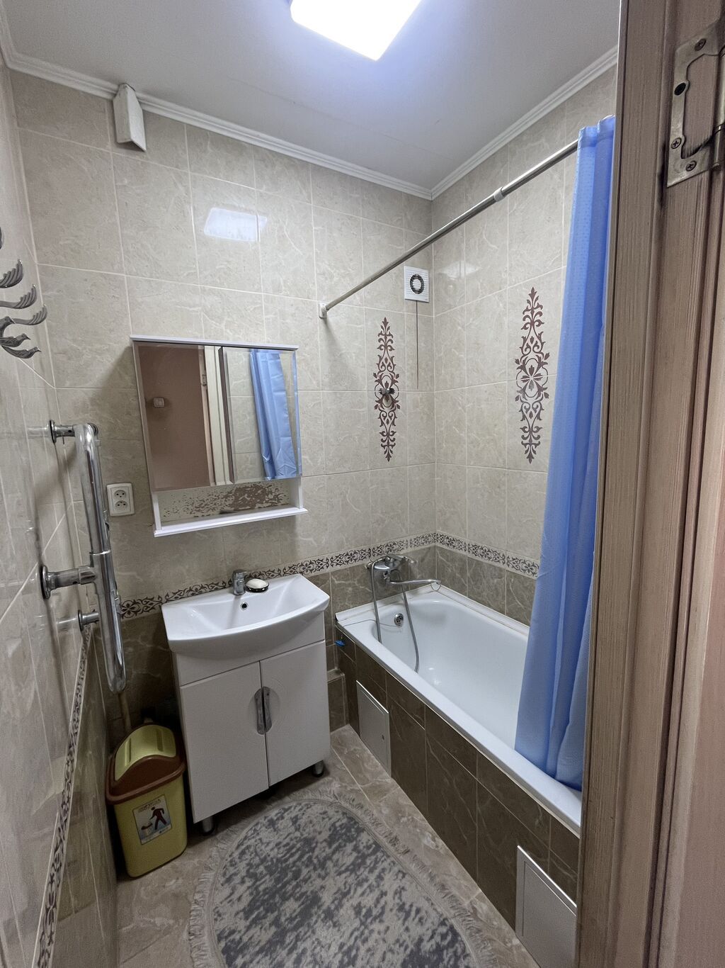 3 комнаты, 70 м², Сталинка, 3 этаж, Косметический ремонт: фото 4