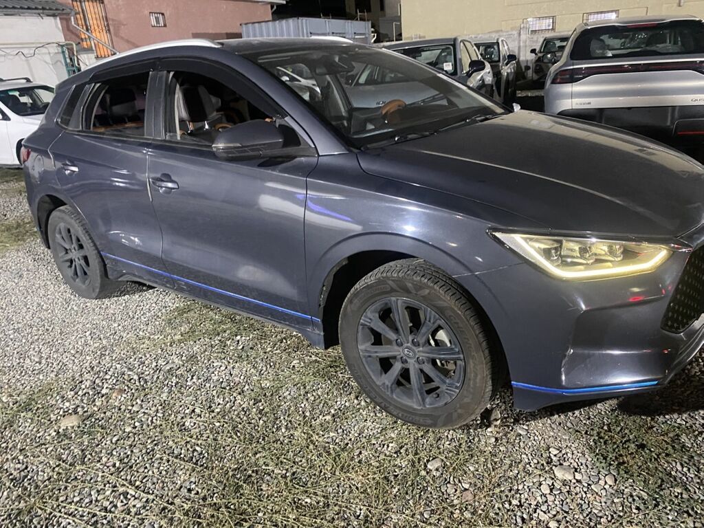 BYD E2: 2022 г., Автомат, Электромобиль, Хэтчбэк: фото 2