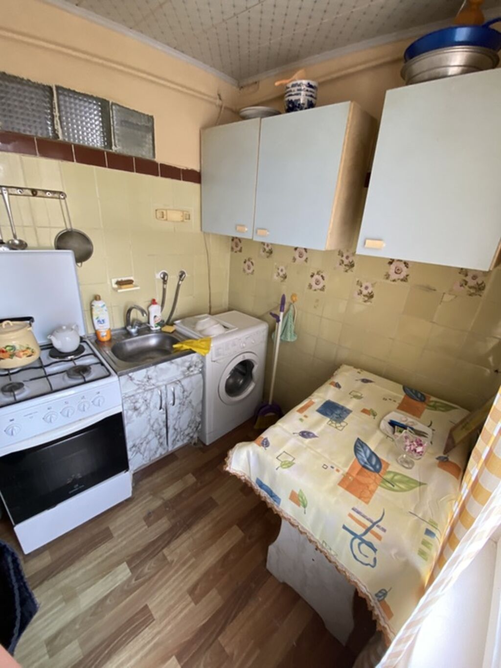 Bakı, Yasamal, 3 otaqlı, Köhnə tikili, m. İnşaatçılar, 70 kv. m