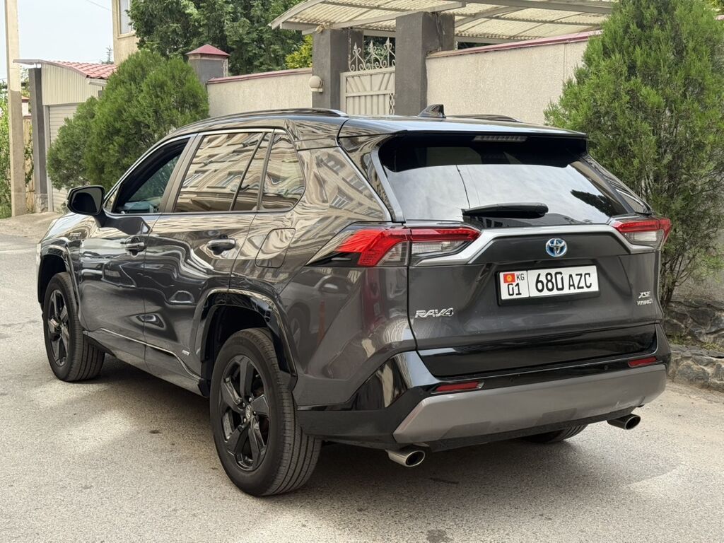 Toyota RAV4: 2020 г., 2.5 л, Автомат, Гибрид, Кроссовер: фото 4