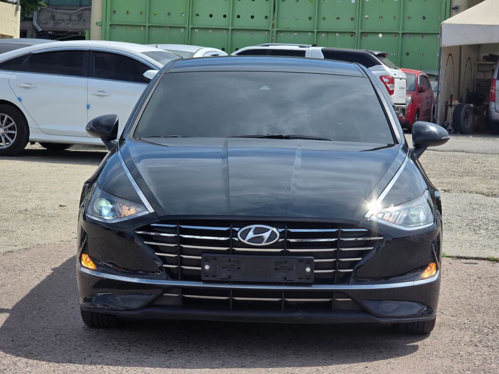 Hyundai Sonata: 2019 г., 2 л, Автомат, Газ, Седан: фото 2