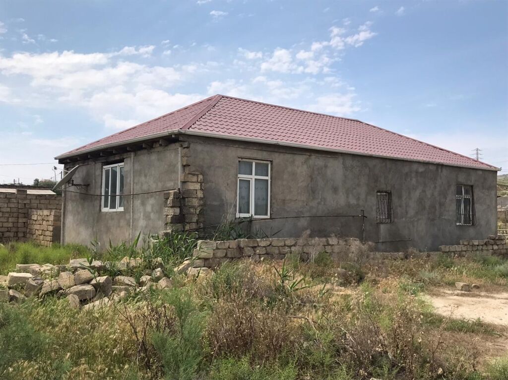 Binəqədi qəs. 5 otaqlı, 320 kv. m, Təmirsiz