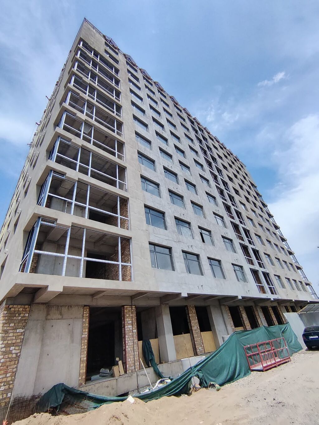 1 комната, 53 м², парк Фучика Индивидуалка, 13 этаж, ПСО (под самоотделку): фото 3