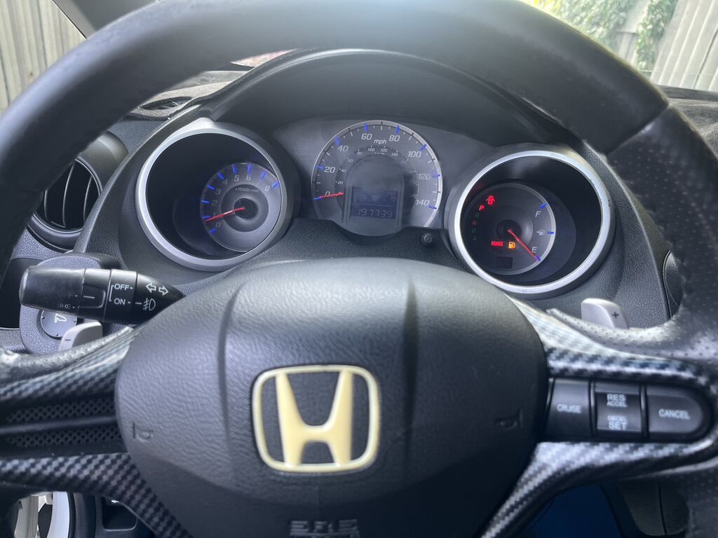 Honda Fit: 2009 г., 1.5 л, Автомат, Бензин, Хэтчбэк: фото 7