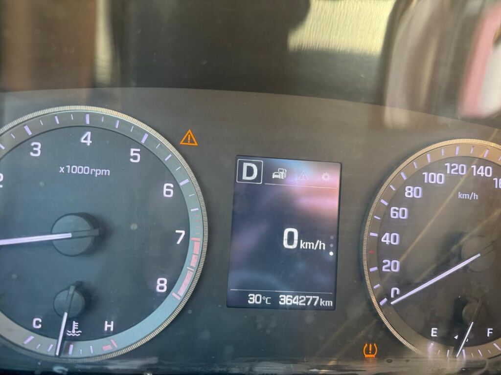 Hyundai Sonata: 2016 г., 2 л, Автомат, Газ, Седан: фото 4