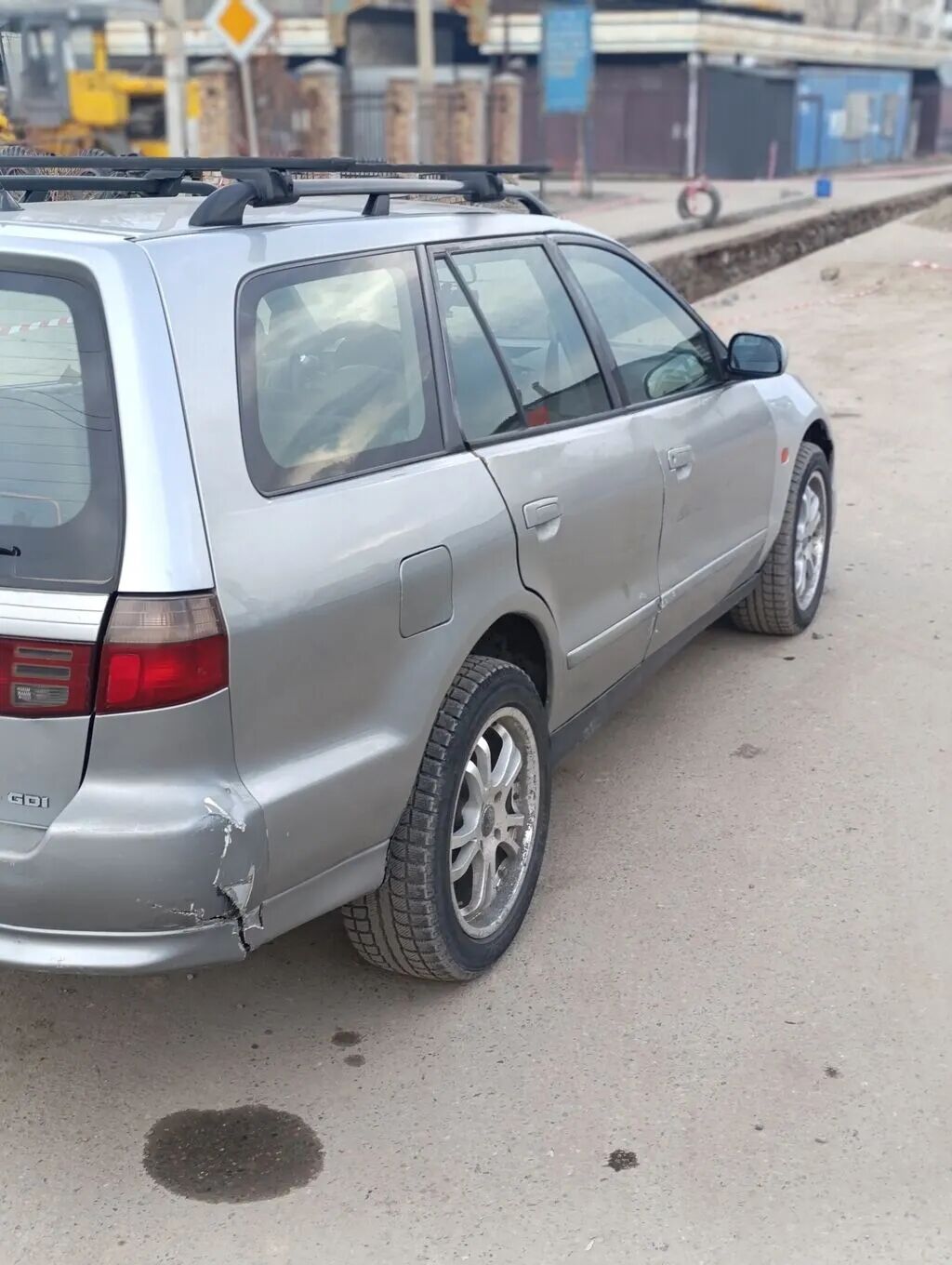 Mitsubishi Galant: 2000 г., 2.4 л, Механика, Бензин, Универсал: фото 5