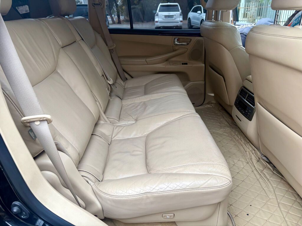 Lexus LX: 2010 г., 5.7 л, Автомат, Газ, Внедорожник: фото 8