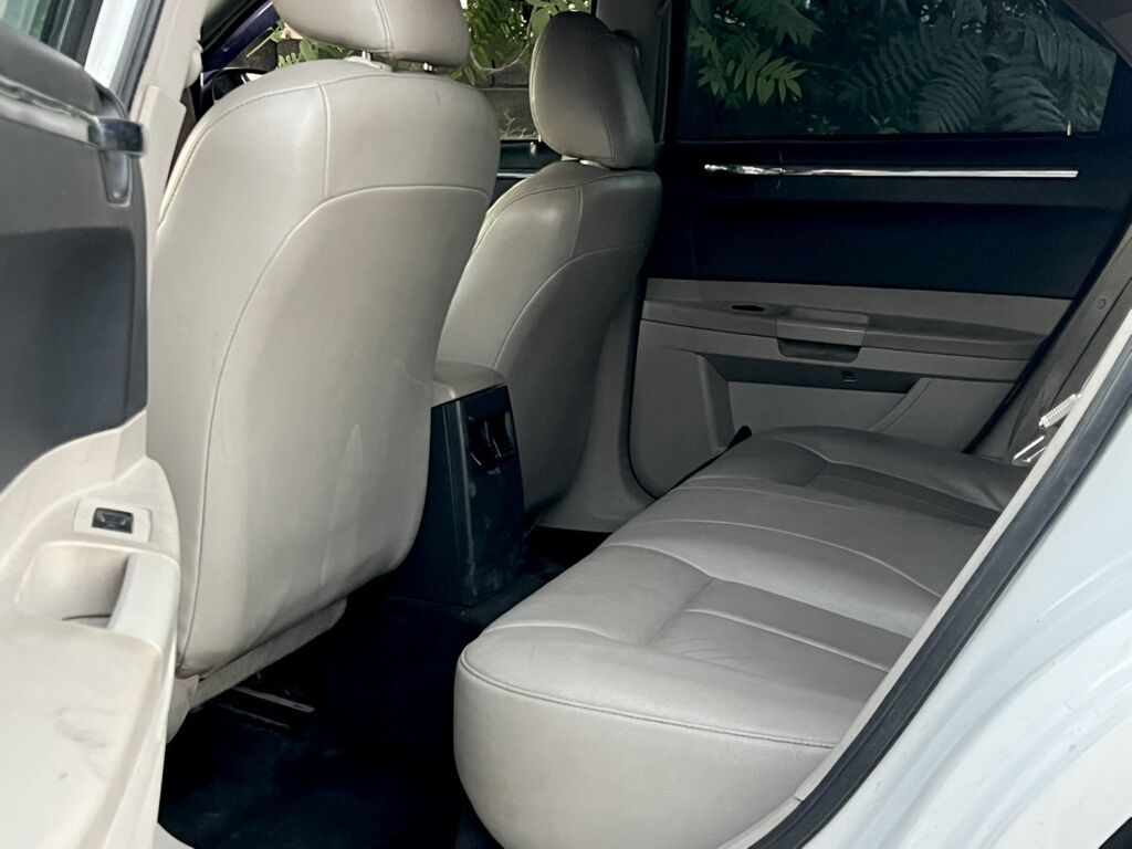 Chrysler 300C: 2005 г., 3.5 л, Автомат, Бензин, Седан: фото 7