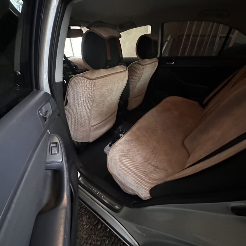 Toyota Avensis: 2004 г., 1.8 л, Автомат, Бензин, Седан: фото 5