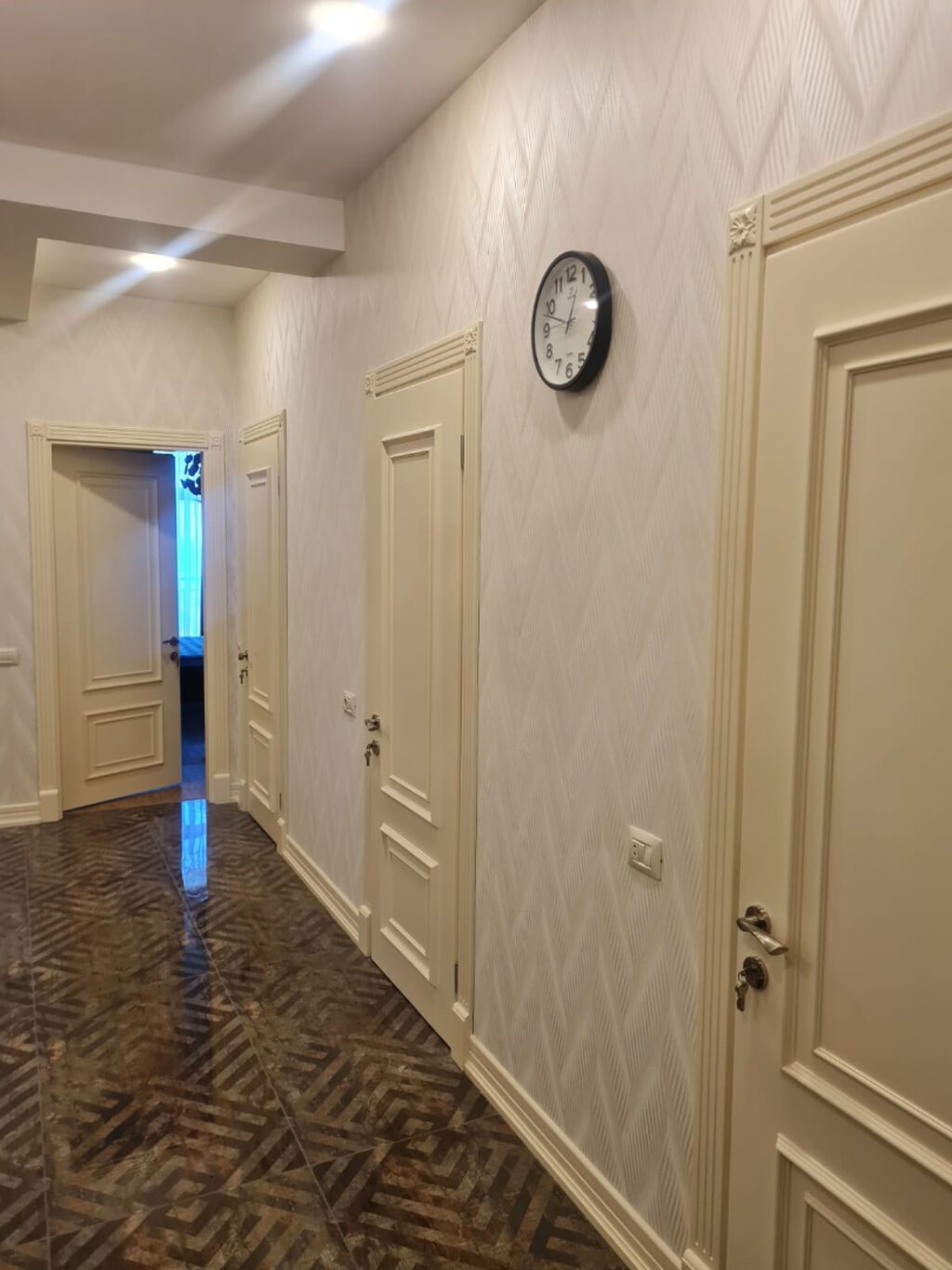 3 otaqlı, Yeni tikili, 137 kv. m