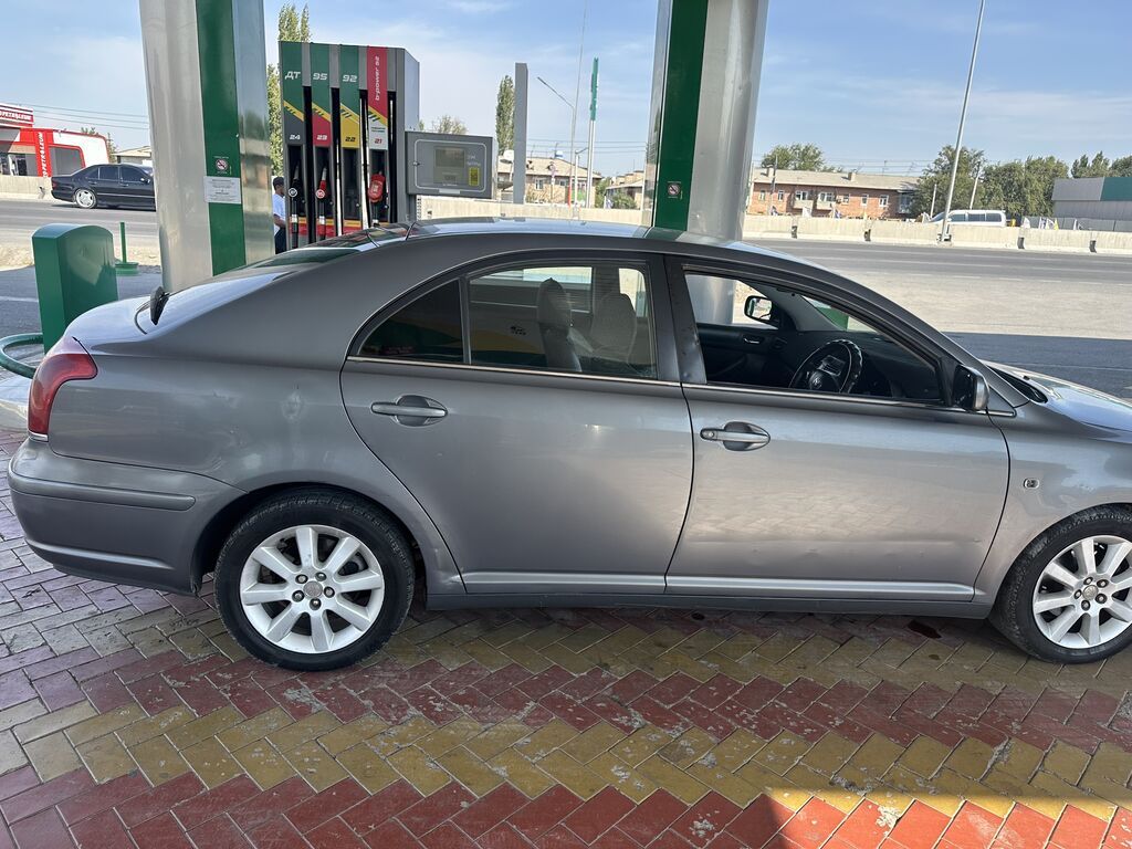 Toyota Avensis: 2004 г., 1.8 л, Автомат, Газ, Седан: фото 3