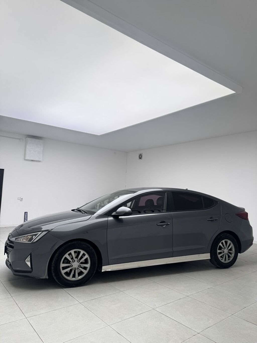 Hyundai Avante: 2019 г., 1.6 л, Автомат, Газ, Седан: фото 3