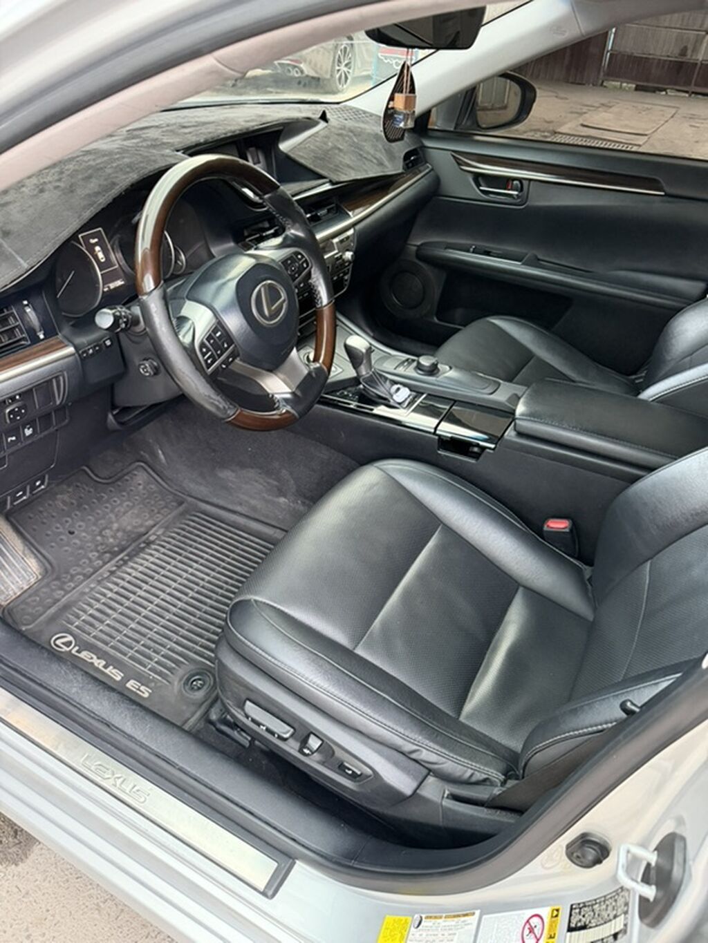 Lexus ES: 2016 г., Автомат, Гибрид, Седан: фото 8