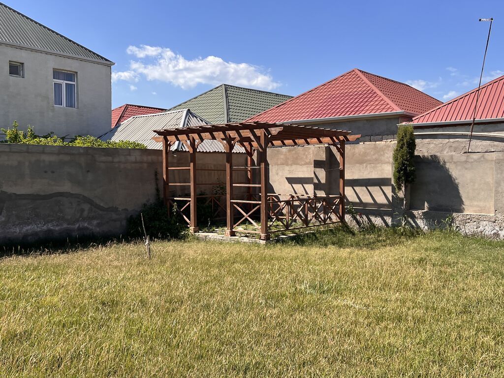 Binəqədi qəs. 4 otaqlı, 130 kv. m, Yeni təmirli