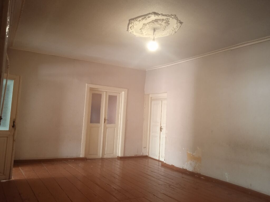4 otaqlı, 180 kv. m, Kredit yoxdur, Orta təmir