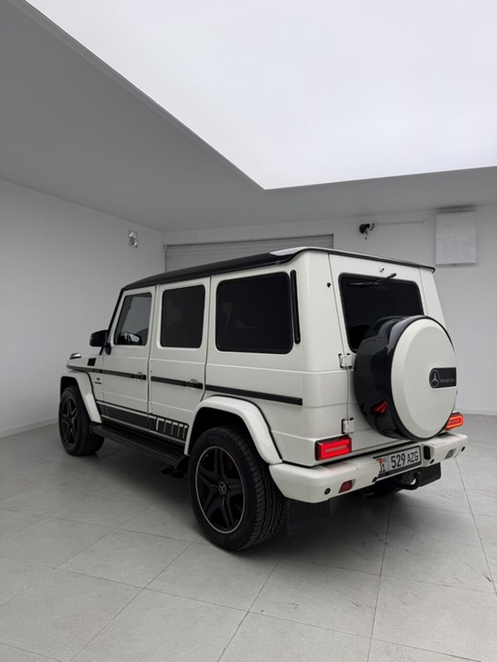 Mercedes-Benz G-Class: 2005 г., 5.5 л, Автомат, Бензин, Внедорожник — фото 2