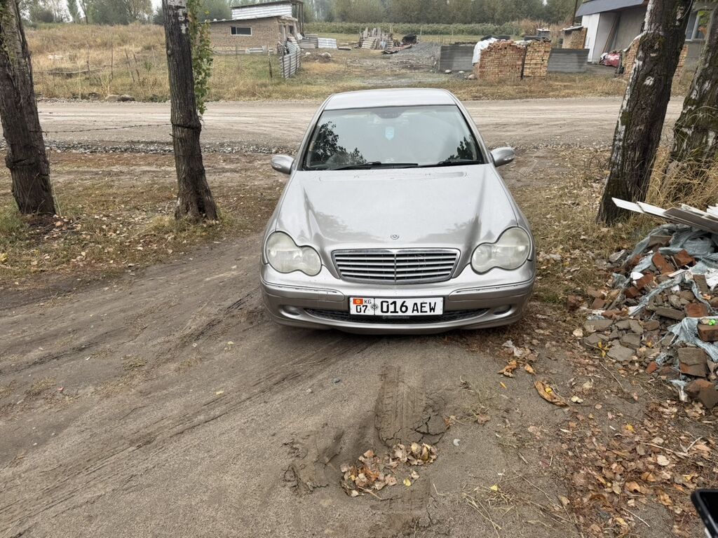 Mercedes-Benz C-Class: 2004 г., Бензин, Седан: фото 3