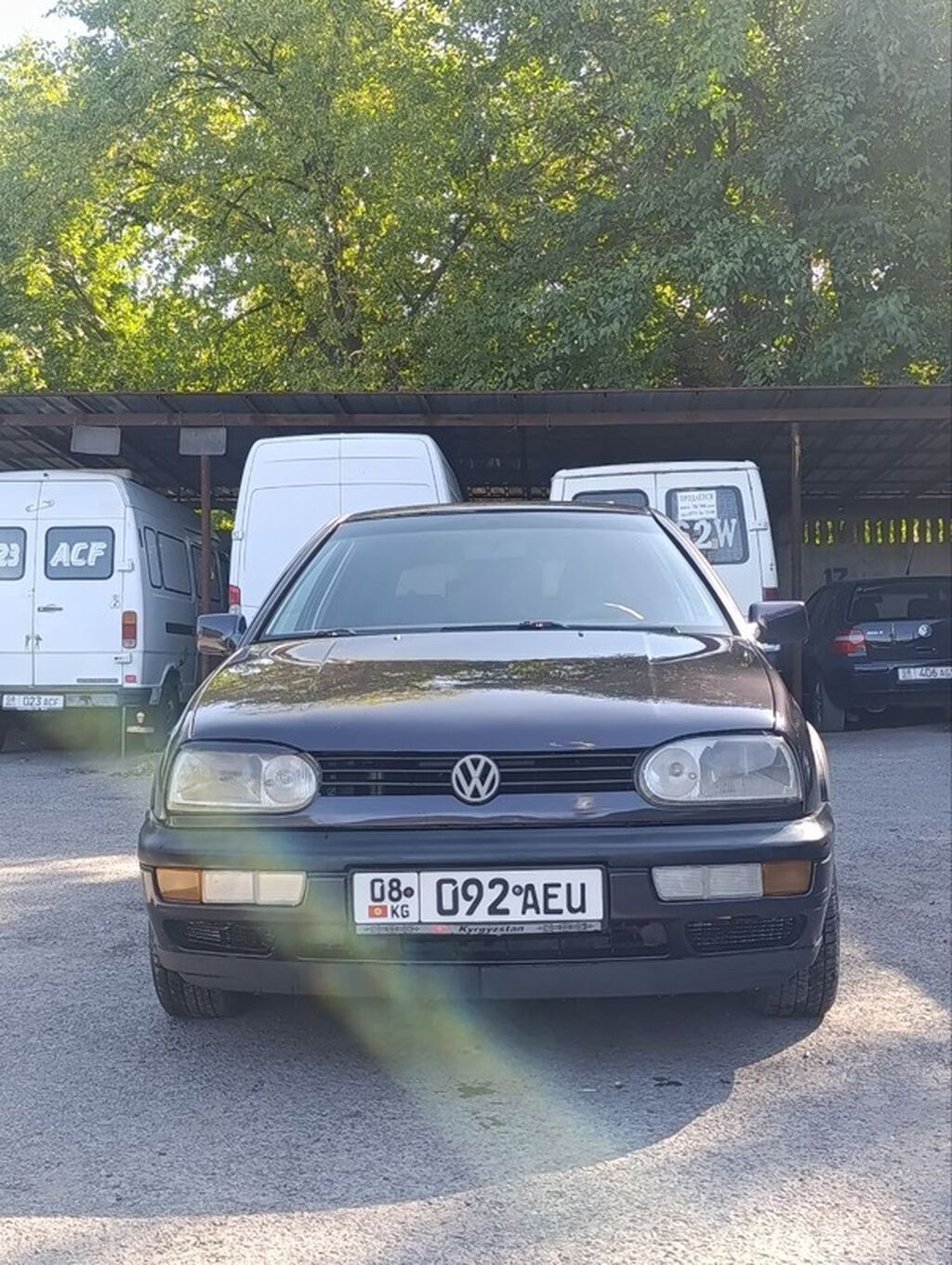 Volkswagen Golf: 1993 г., 1.8 л, Механика, Бензин, Хэтчбэк: фото 1