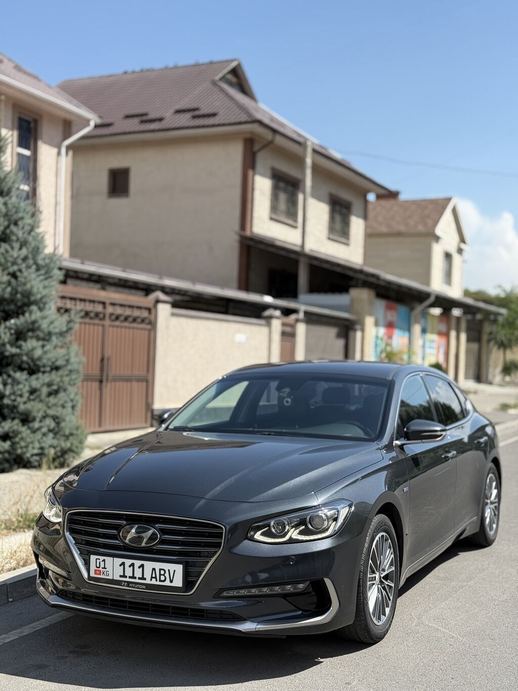 Hyundai Grandeur: 2019 г., 2.4 л, Автомат, Гибрид, Седан: фото 2