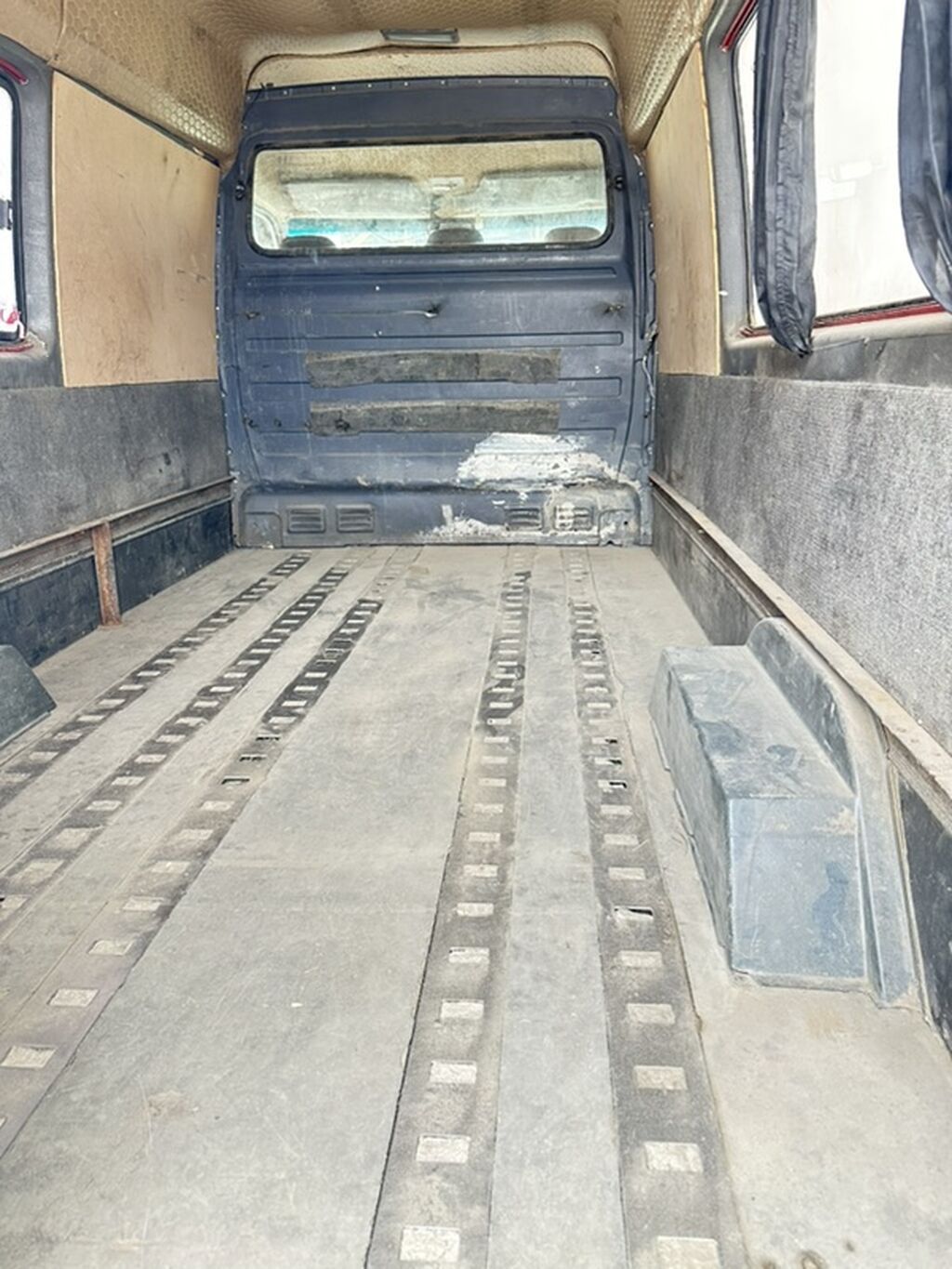 Mercedes-Benz Спринтер: 2004 г., 2.2 л, Механика, Дизель, Бус: фото 6