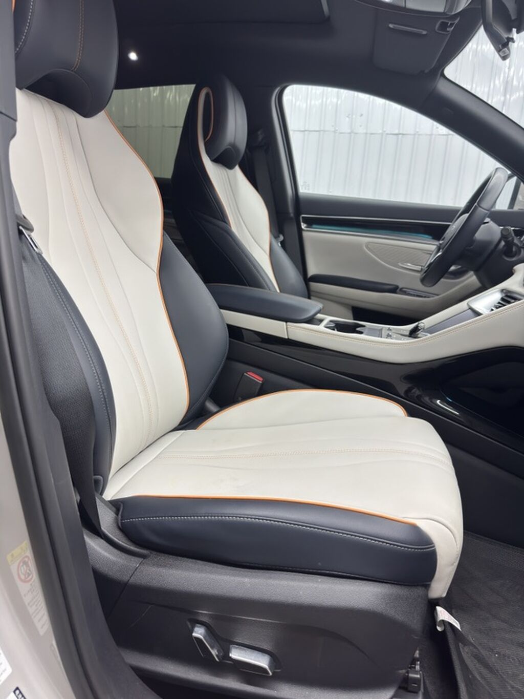 BYD Song Plus: 2024 г., Вариатор, Электромобиль, Кроссовер: фото 8