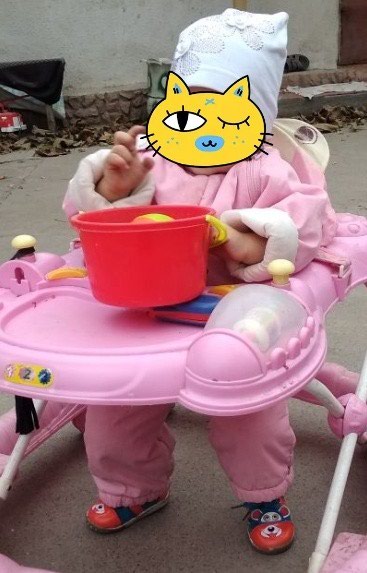 Детские джинсы и брюки: Башмачки для малыша 12 месяцев на lalafo.kg Башмачки для малыша 12 месяцев в Шопоков