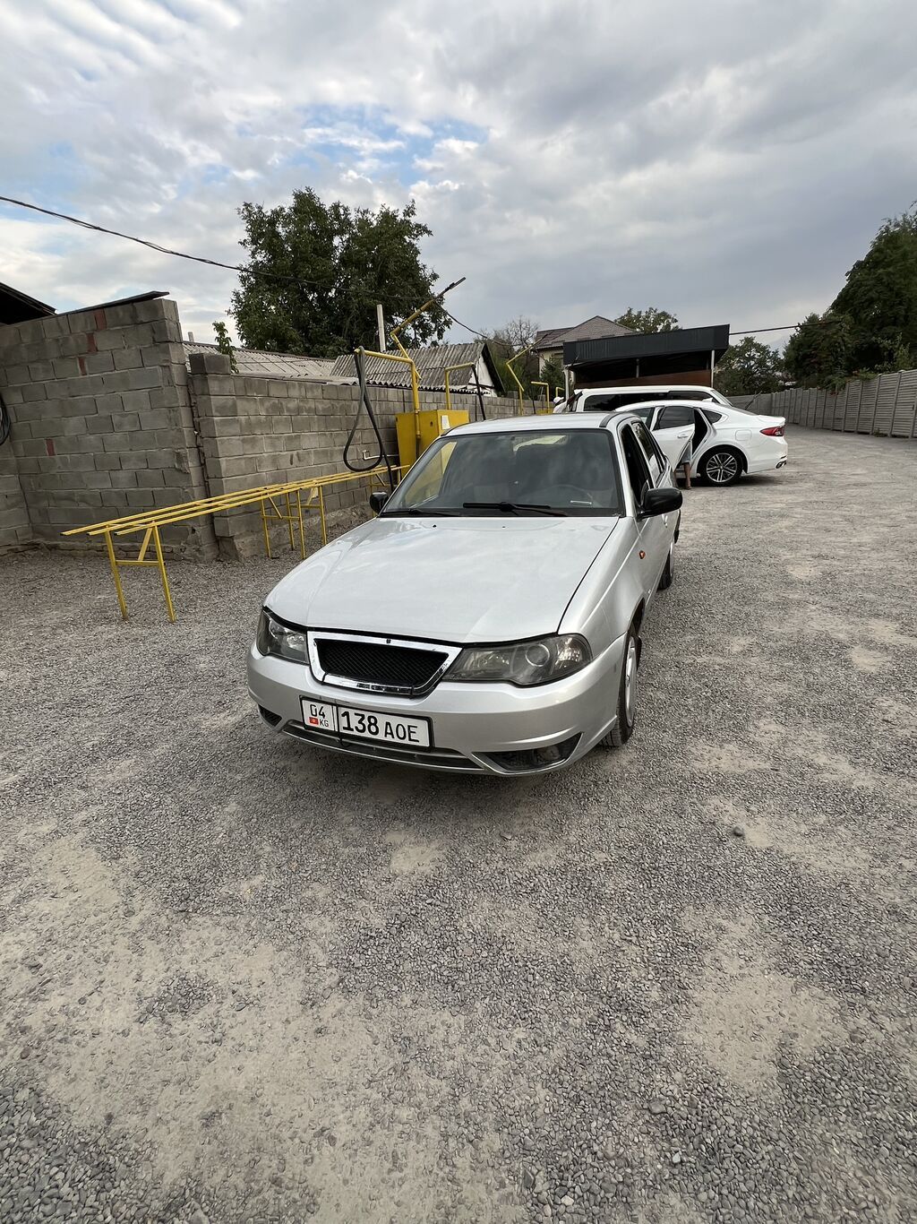 Daewoo Nexia: 2011 г., Механика, Бензин, Седан: фото 2