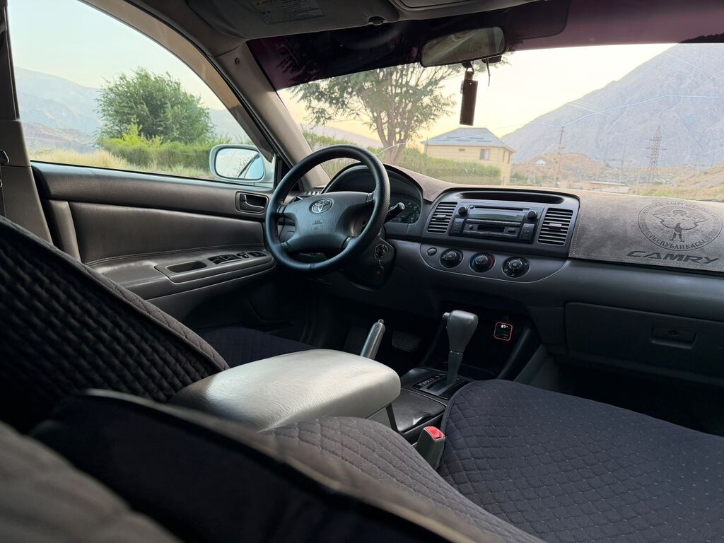 Toyota Camry: 2003 г., 2.4 л, Автомат, Бензин, Седан: фото 3