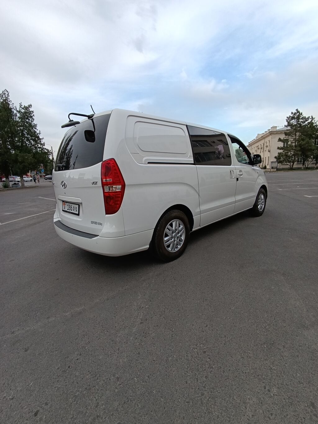Hyundai H-1: 2019 г., 2.5 л, Автомат, Дизель, Фургон: фото 8
