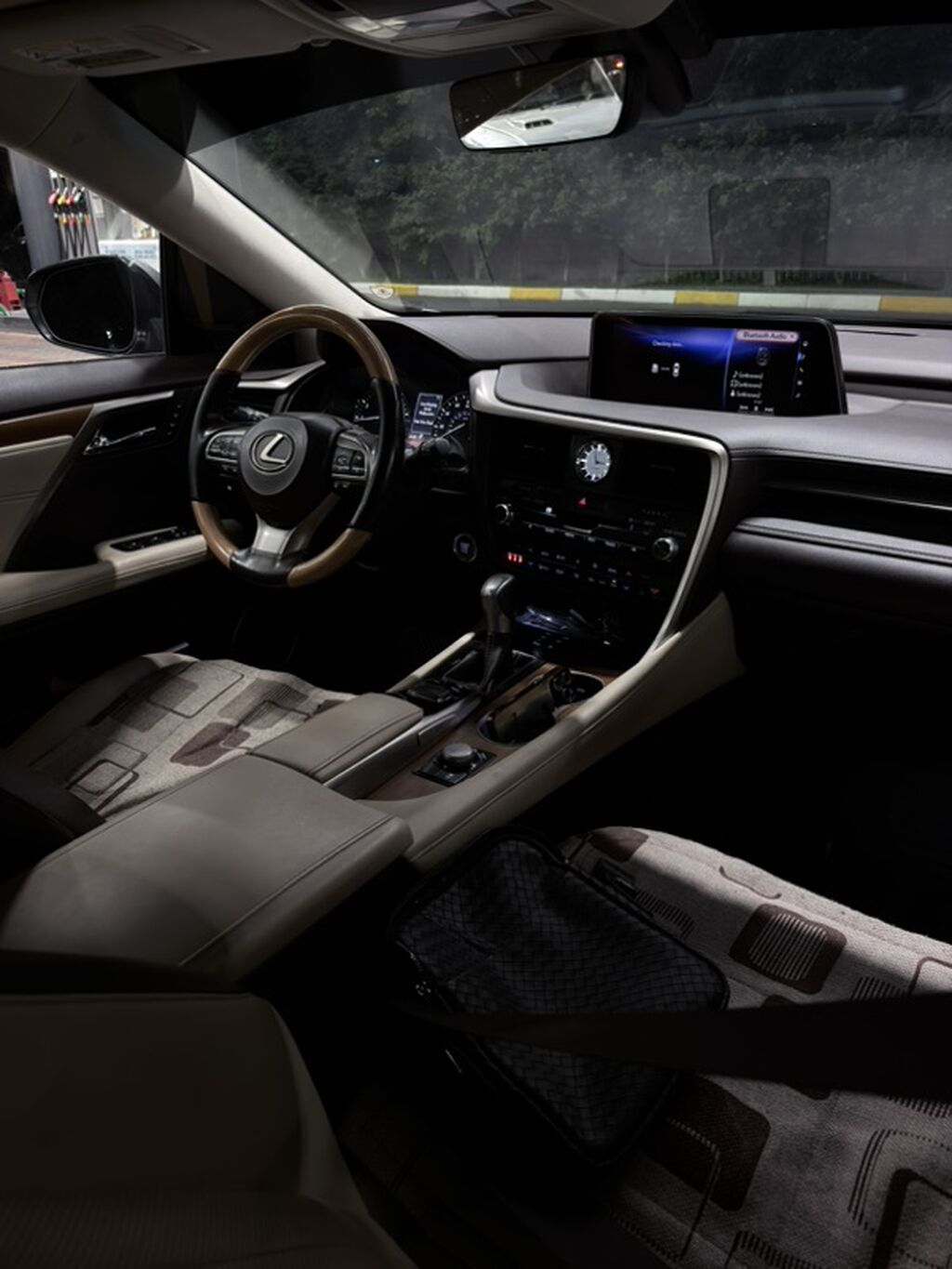 Lexus RX: 2019 г., 3.5 л, Автомат, Бензин, Кроссовер: фото 6
