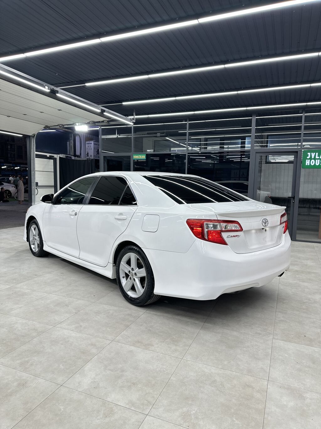 Toyota Camry: 2012 г., 2.5 л, Автомат, Бензин, Седан — фото 6