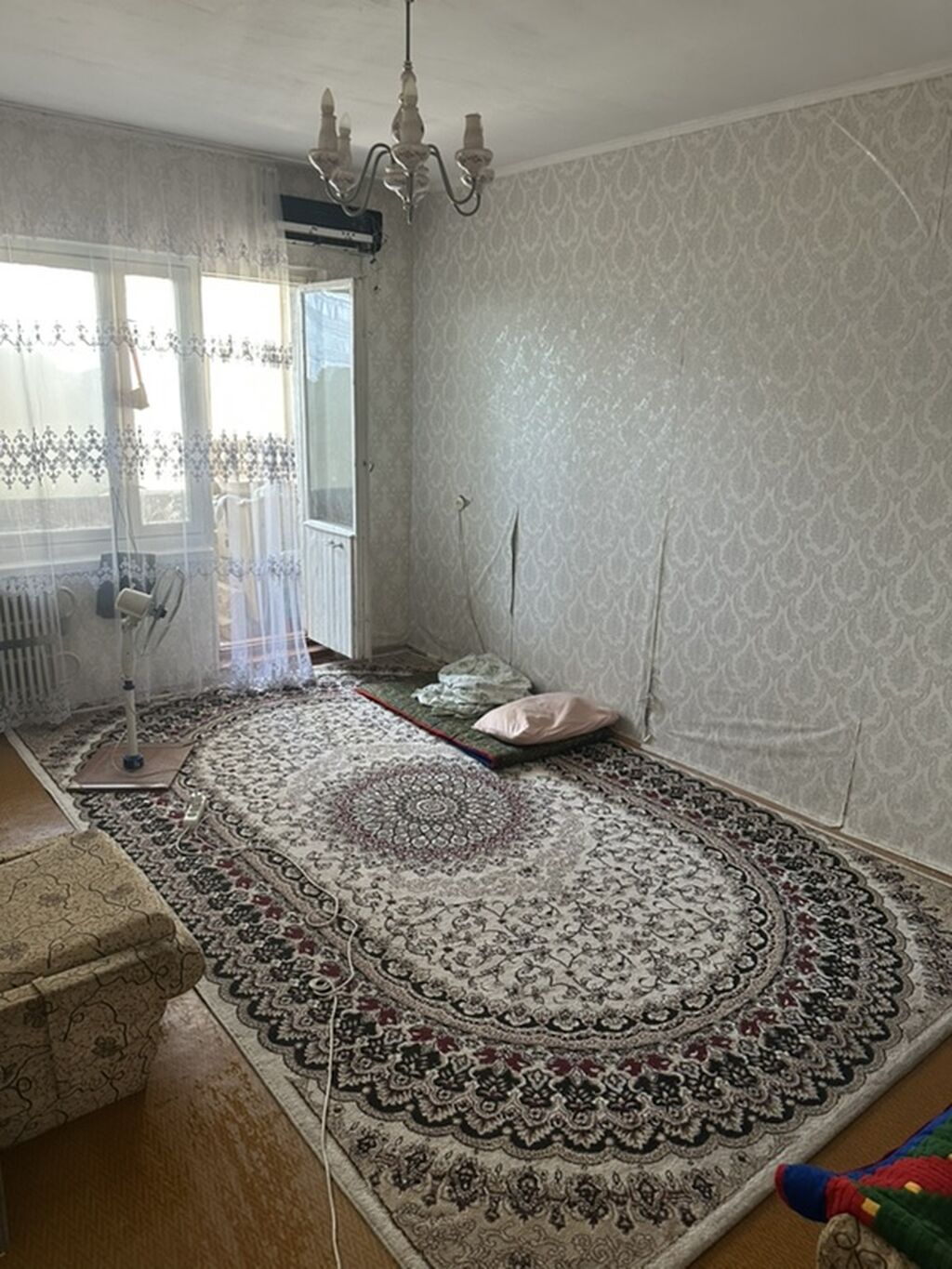 1‑комнатная квартира с балконом Требуются 2 девушки на подселение: фото 1