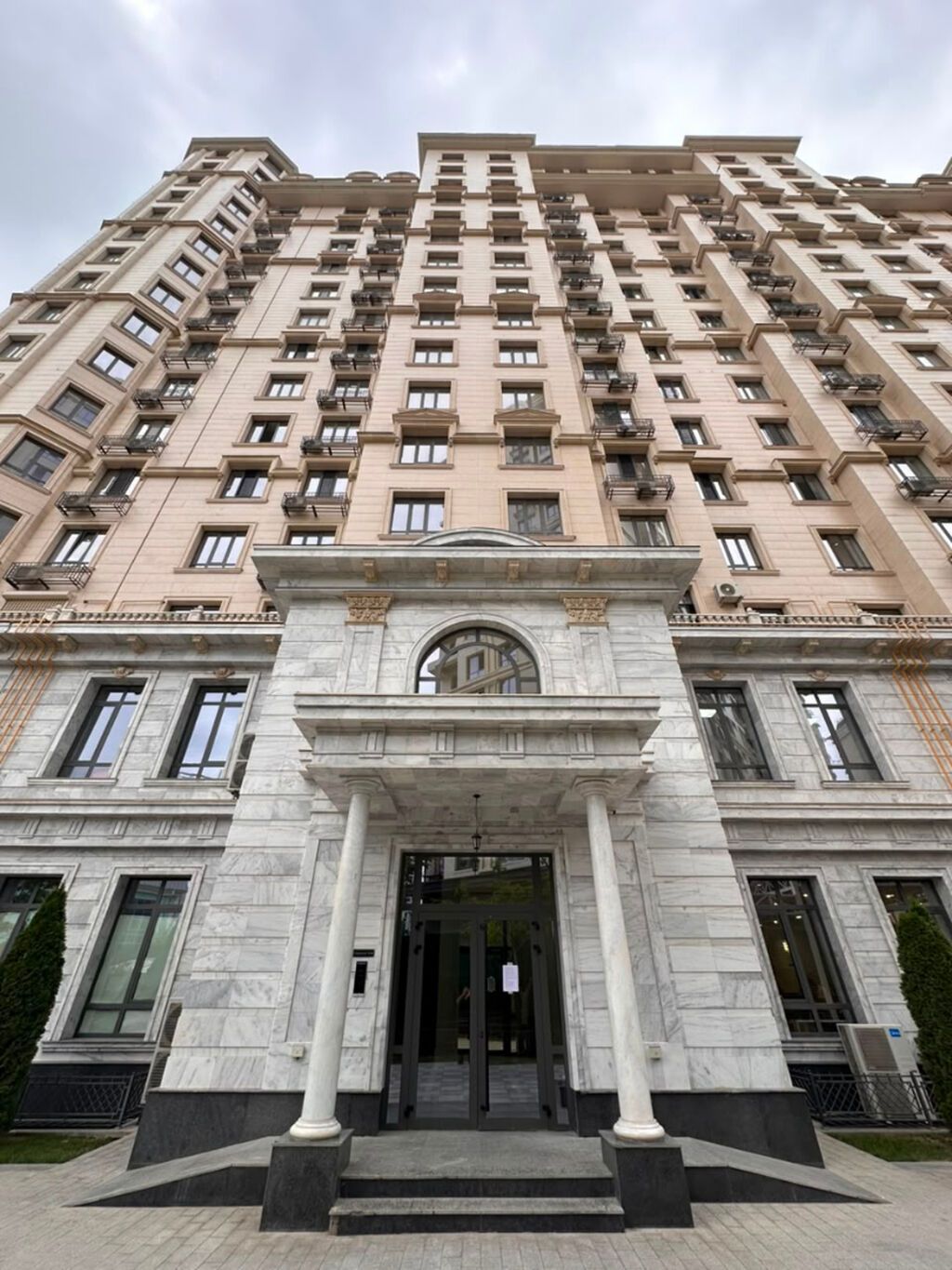 3 комнаты, 104 м², Асанбай мкр Элитка, 15 этаж, ПСО (под самоотделку): фото 3