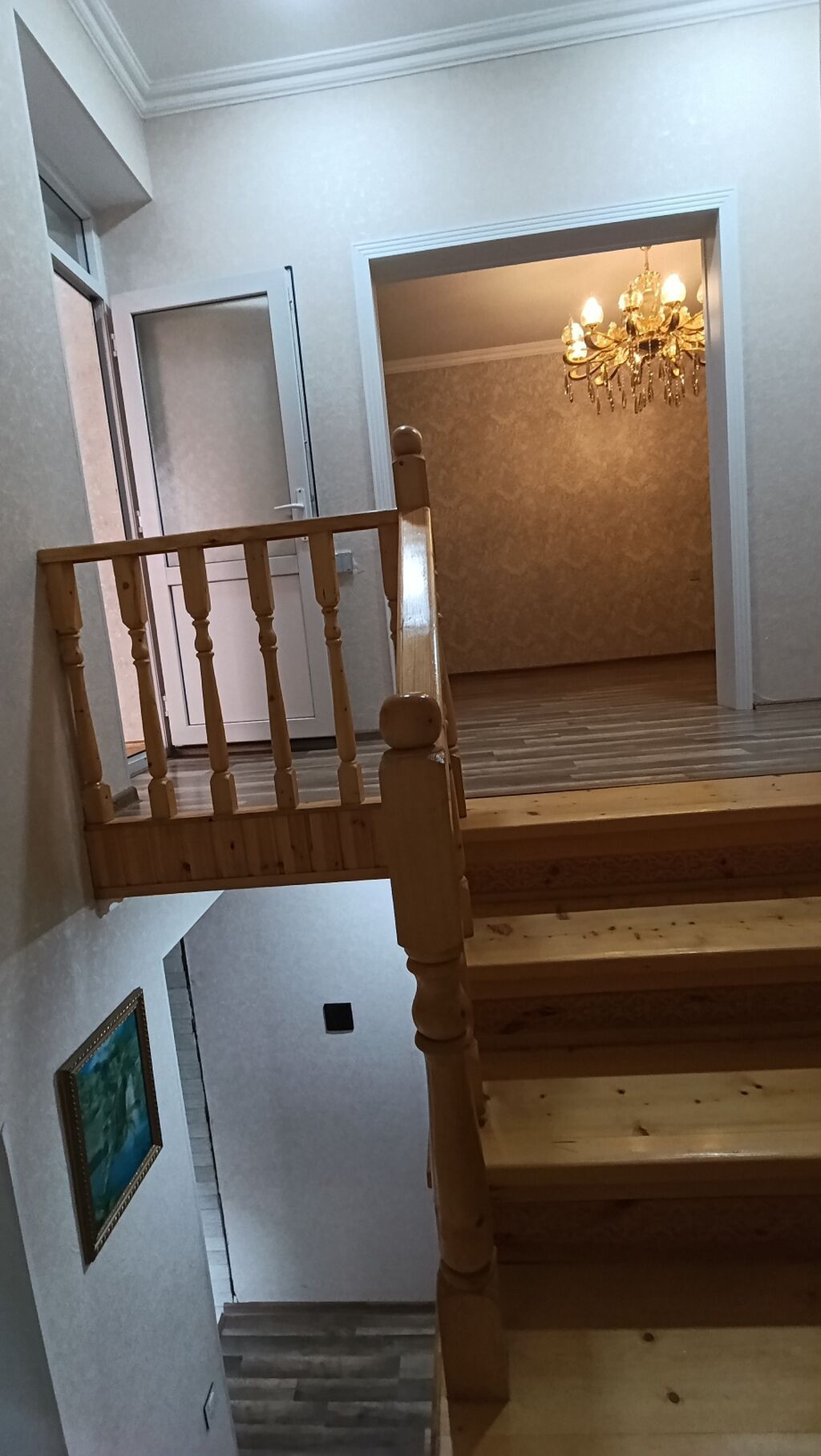 Hamıya salam Ev hem satılır hemde kirayə verilir 1 geniş zal 1