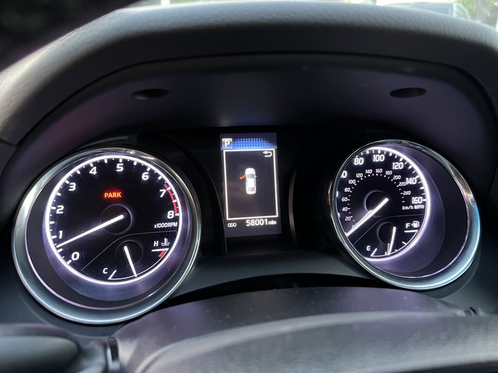 Toyota Camry: 2019 г., 2.5 л, Автомат, Бензин, Седан: фото 7