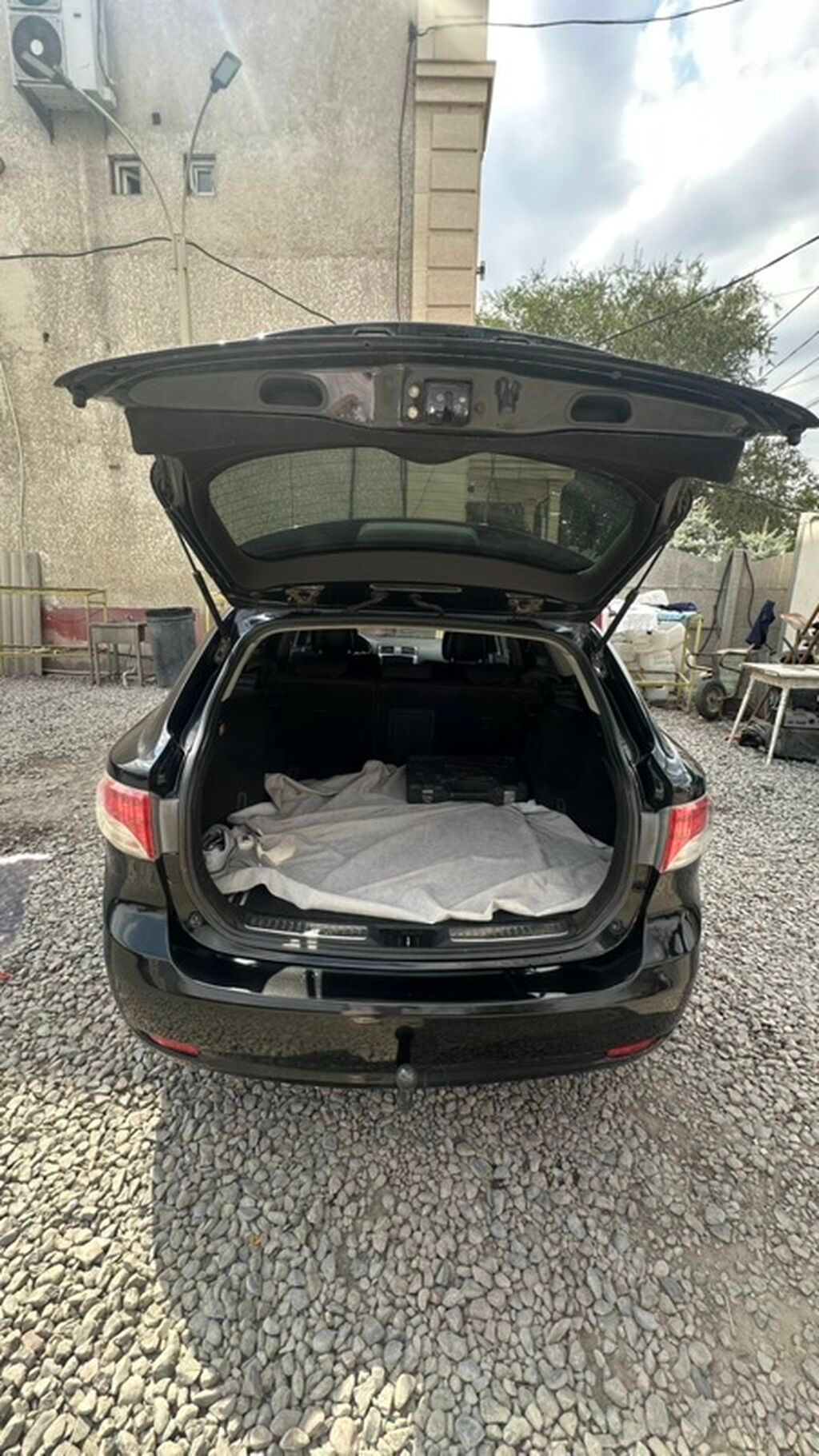 Toyota Avensis: 2009 г., 2.2 л, Автомат, Дизель, Универсал: фото 6